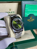 Steel day/date automatic watch, green sunburst dial, jubilee bracelet