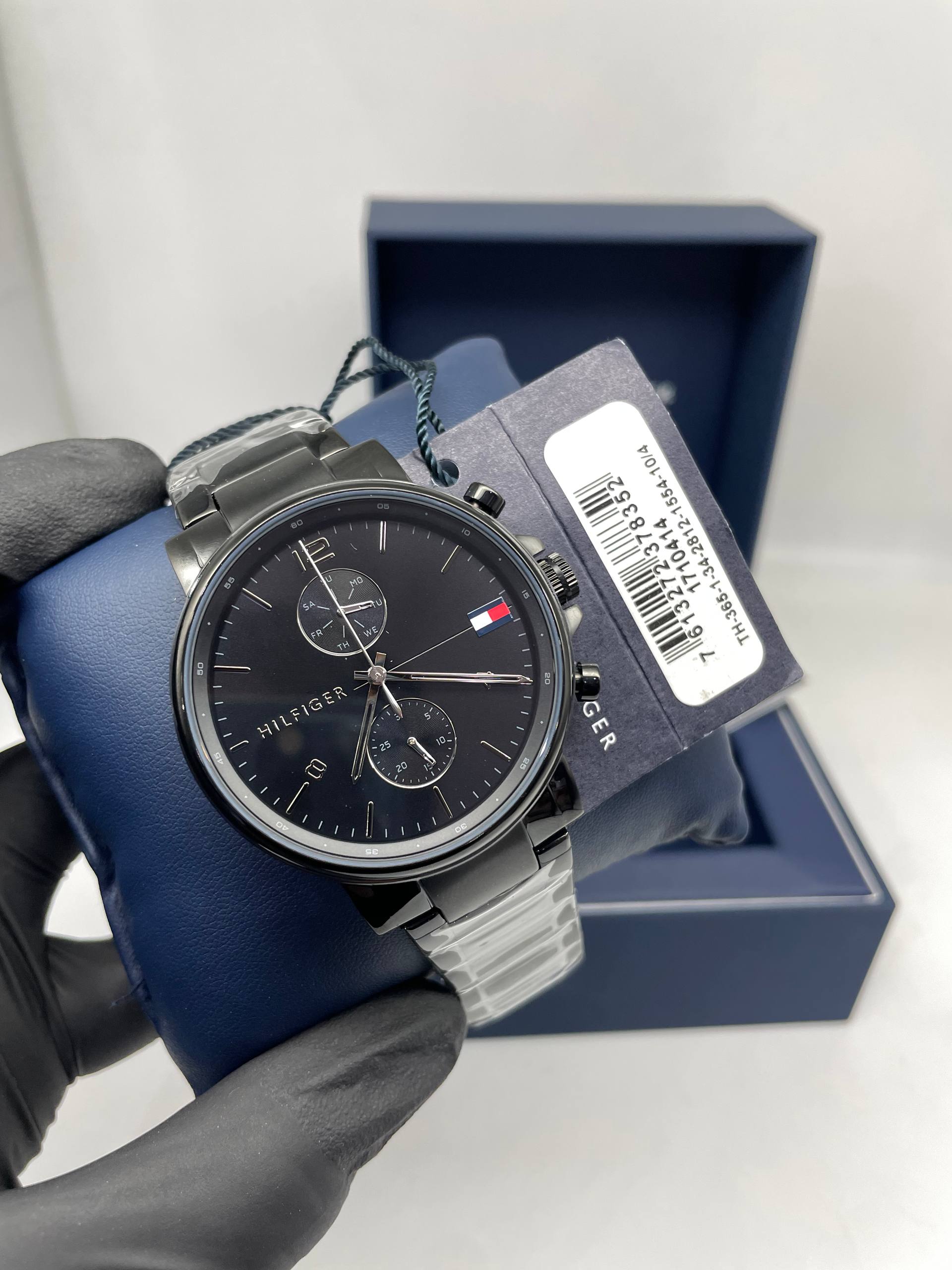 Tommy Hilfiger black sport silicone watch